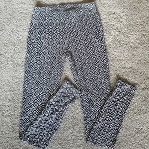 Black and white leggings